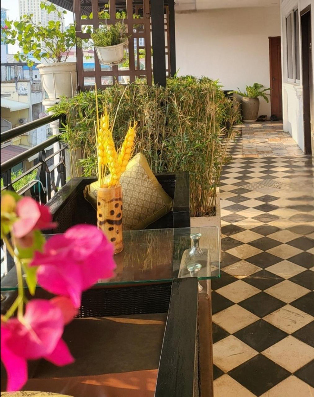 Sun Chakra Boutique Hotel Phnompenh Exteriér fotografie